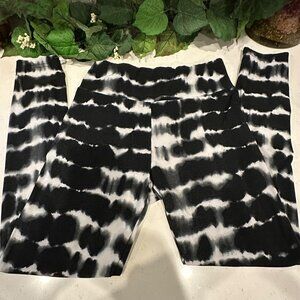 No Boundaries Womens Tie-Dye Leggings M